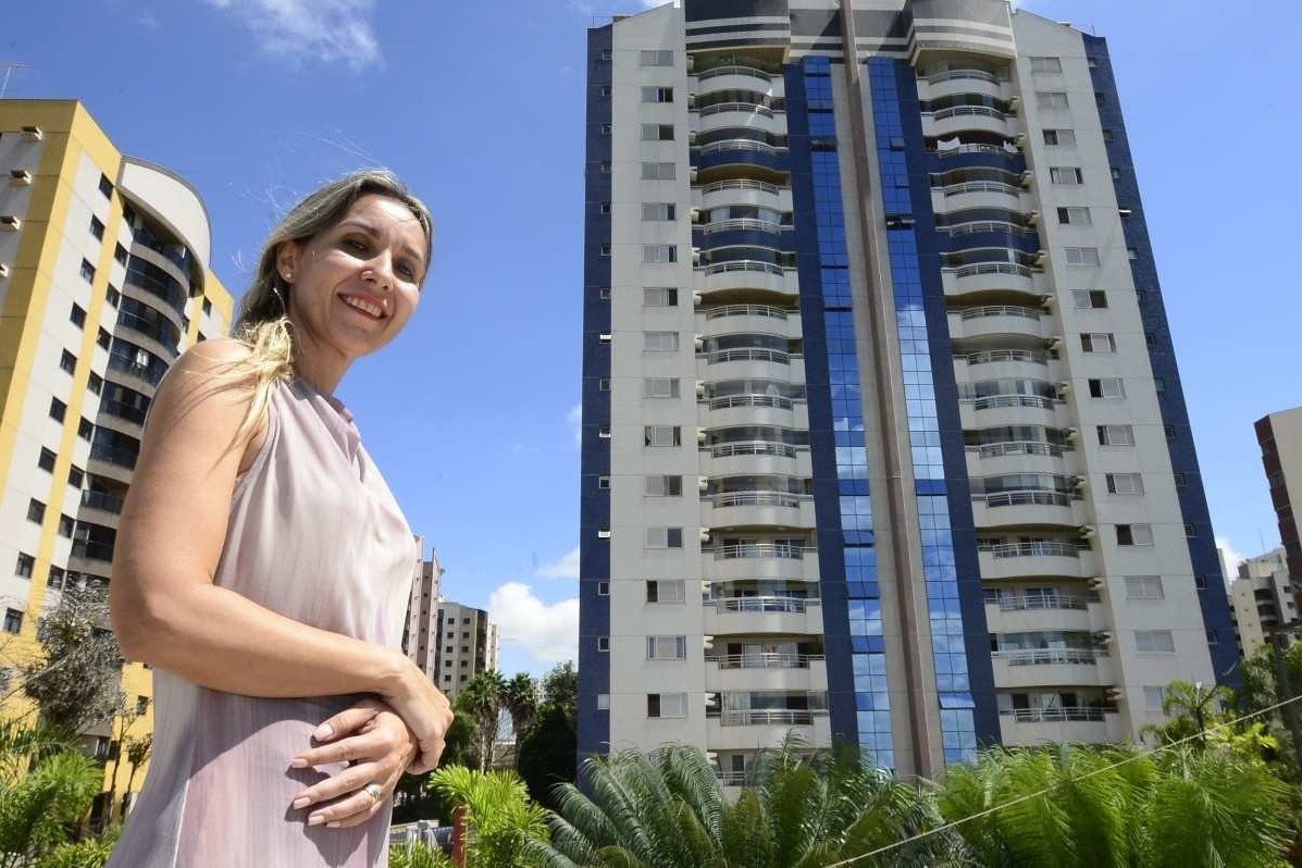 Kênia administra quatro condomínios e trabalha para resolver situações de conflito e evitar surgirem campos de batalha