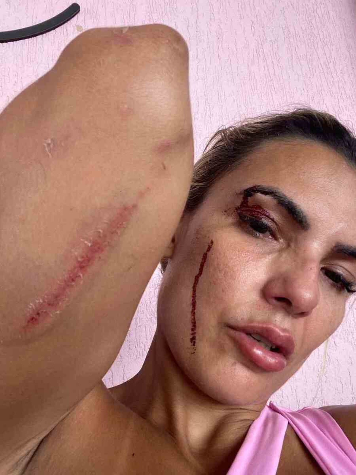 Vídeo mostra mulher sendo agredida pelo ex-companheiro