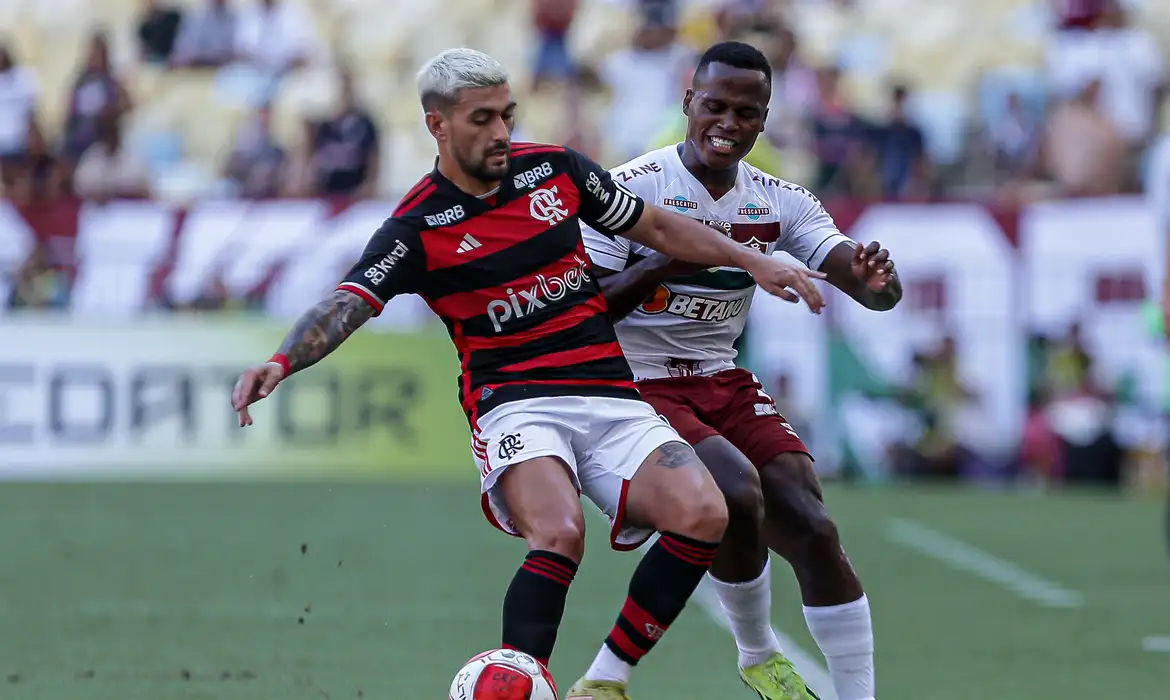 Fluminense e Flamengo abrem semifinais do Campeonato Carioca -  (crédito: EBC)