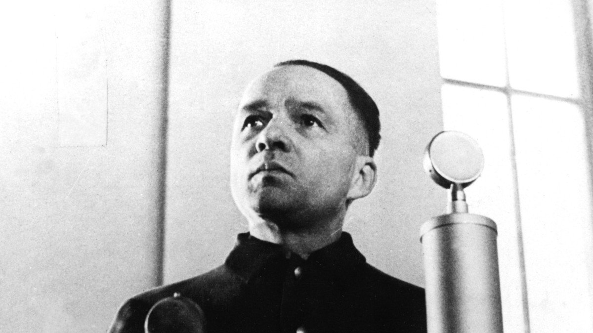 Rudolf Höss, o comandante encarregado de Auschwitz cuja vida familiar é retratada no perturbador filme 
