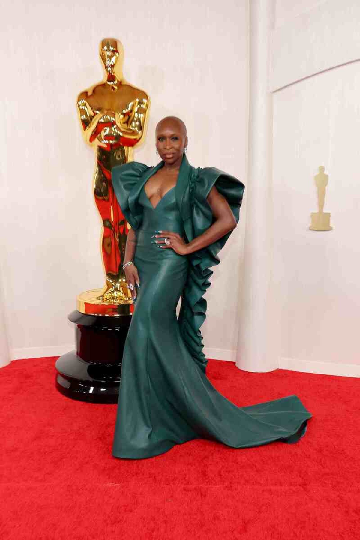  HOLLYWOOD, CALIFORNIA - MARCH 10: Cynthia Erivo attends the 96th Annual Academy Awards on March 10, 2024 in Hollywood, California.   Mike Coppola/Getty Images/AFP (Photo by Mike Coppola / GETTY IMAGES NORTH AMERICA / Getty Images via AFP)       