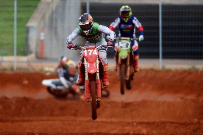  A moto de Alexandre Galdino foi uma das atrações na competição encerrada ontem na área externa do Mané