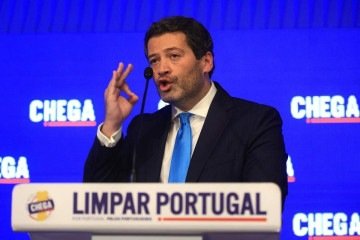 O deputado André Ventura, líder do ultraconservador Chega!: 'A solução que temos é garantir que os portugueses estejam em primeiro lugar'  -  (crédito: André Dias Nobre/AFP)