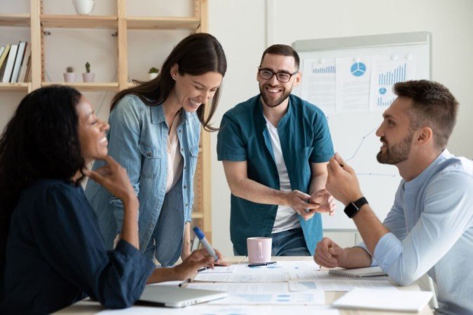 A saúde mental dos colaboradores deve ser priorizada pelas empresas (Imagem: fizkes | Shutterstock) - (crédito: EdiCase) A saúde mental dos colaboradores deve ser priorizada pelas empresas (Imagem: fizkes | Shutterstock) - (crédito: EdiCase)