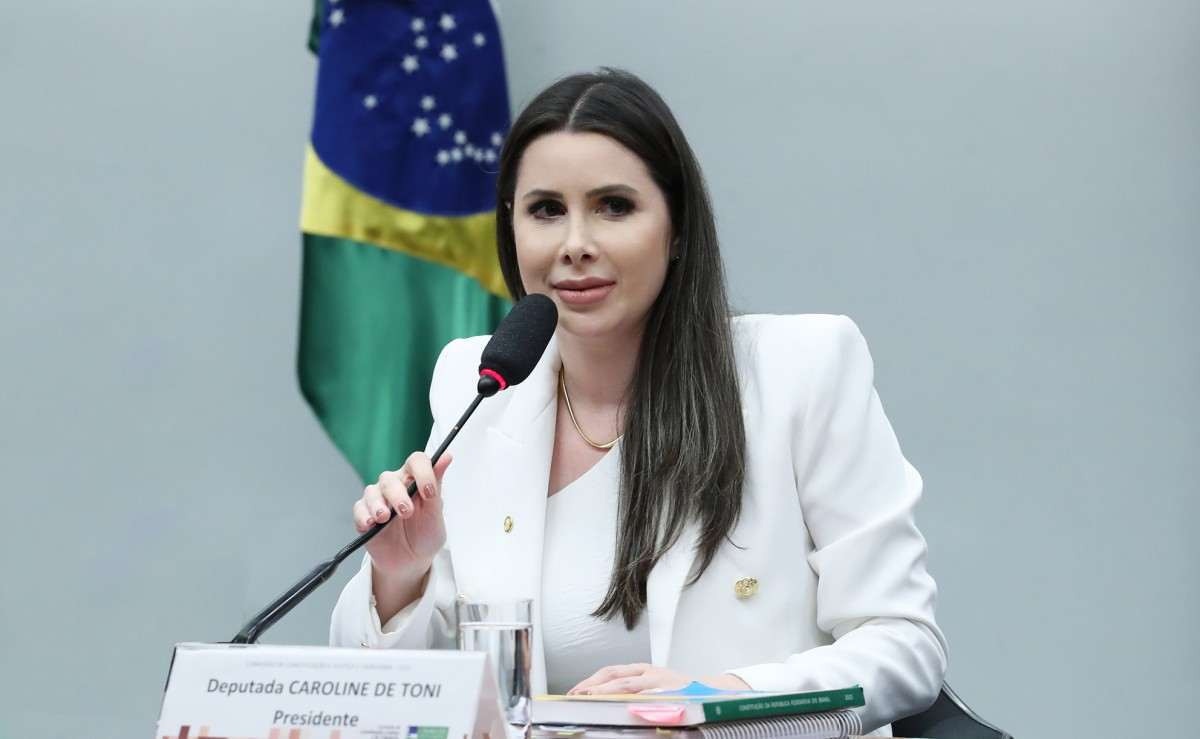 Bolsonarista da ala mais radical do PL, Caroline de Toni estreará, hoje, como presidente da Comissão de Constituição e Justiça  -  (crédito: Bruno Spada/CÃ¢mara dos Deputados)