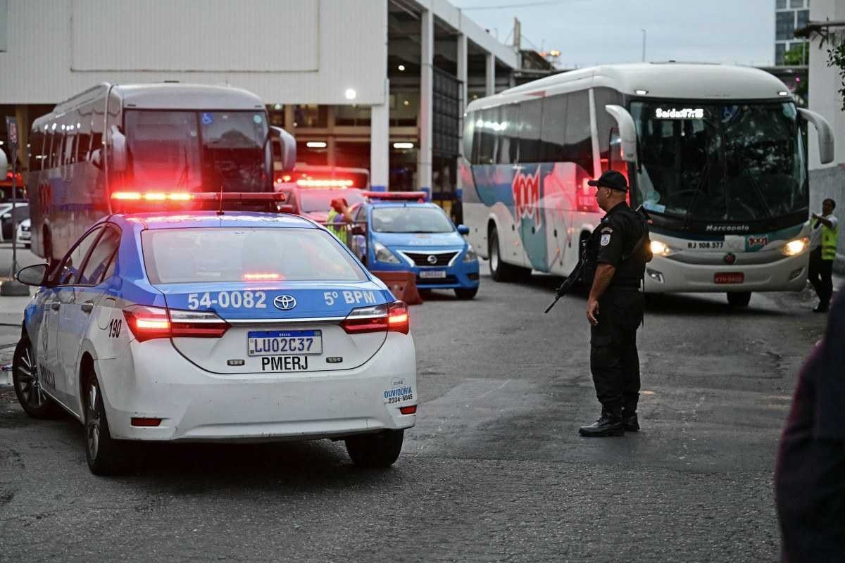 Sequestro em ônibus no Rio de Janeiro tem desfecho sem morte