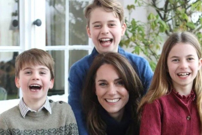 Realidade x expectativa: a crise da família real após foto adulterada de Kate Middleton -  (crédito: PRÍNCIPE DE GALES)