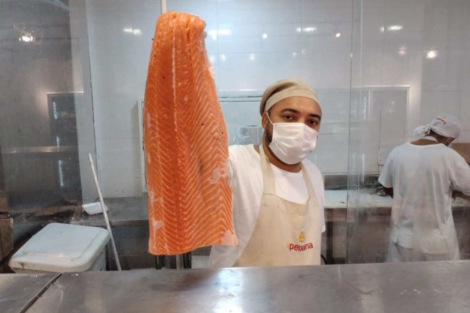 Silva: "Esperamos aumento das vendas na nossa loja em torno de 70%. Há grande procura por salmão" -  (crédito: Alessandro de Oliveira)