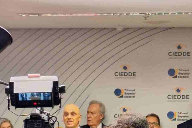 Presidente do TSE e ministro do STF, Alexandre de Moraes discursa na abertura dos trabalhos do Ciedde