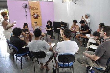 Diálogo. Uma forma de exercê-lo é por meio de grupos, como o programa Jovem de Expressão em Ceilândia, no DF -  (crédito: Minervino Júnior/CB/D.A.Press)