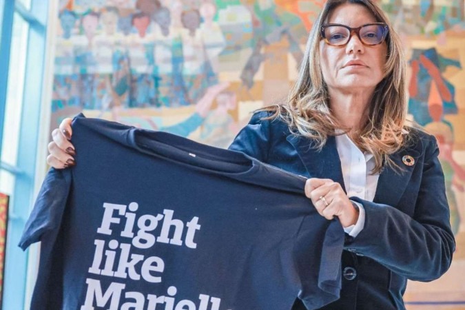 Janja posta foto com camiseta e homenageia Marielle Franco -  (crédito: Reprodução)