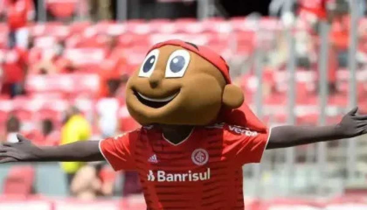 Mascote do Internacional é indiciado por importunação sexual