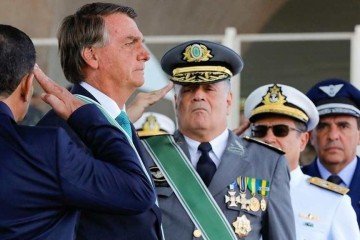 O general Freire Gomes, comandante do Exército no governo Bolsonaro, será um dos interrogados -  (crédito:  Isac Nóbrega/PR)