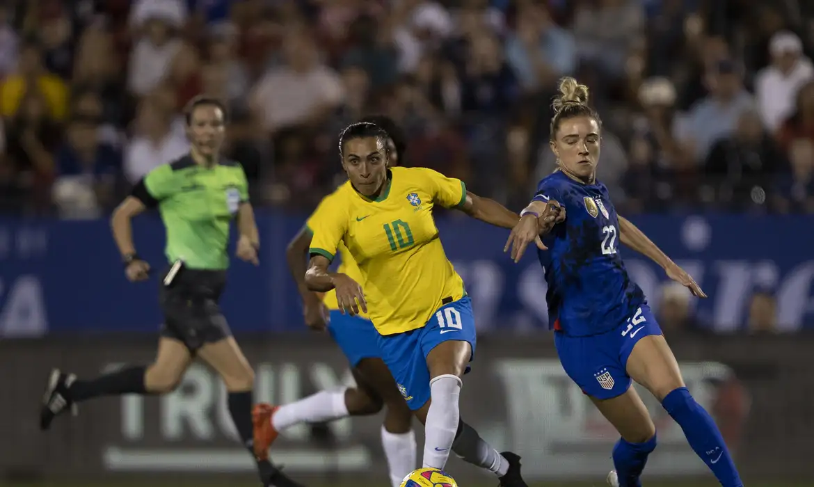 Marta e Cristiane voltam à seleção para torneio SheBelieves Cup  -  (crédito: EBC)