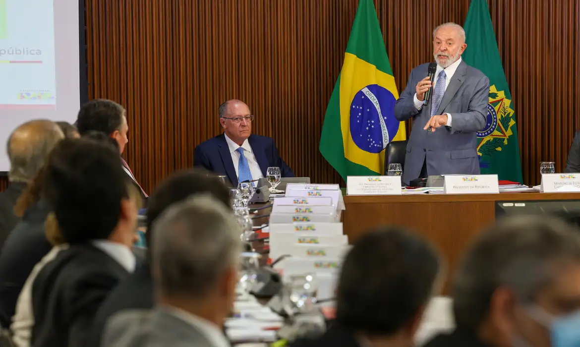 "Falta muito para fazer", diz Lula ao abrir reunião ministerial -  (crédito: EBC)