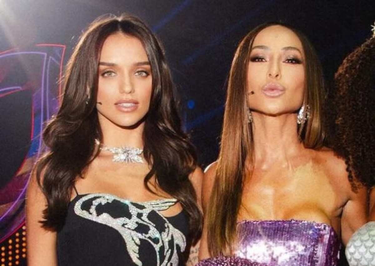 Sabrina Sato debocha de Rafa Kalimann no 