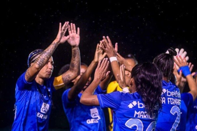 A cruzeirense Sandoval rechaça a bola e evita a chegada do ataque do Flamengo - (crédito: Foto: Staff Images Woman / CBF) A cruzeirense Sandoval rechaça a bola e evita a chegada do ataque do Flamengo - (crédito: Foto: Staff Images Woman / CBF)