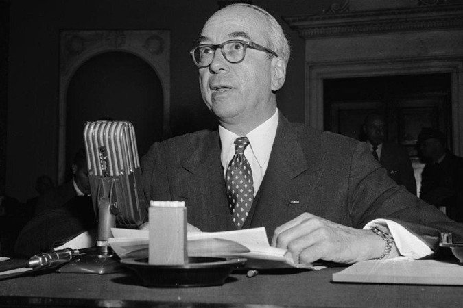 Lewis Strauss foi diretor da Comissão de Energia Atômica dos Estados Unidos entre 1953 e 1958 -  (crédito: Getty Images)