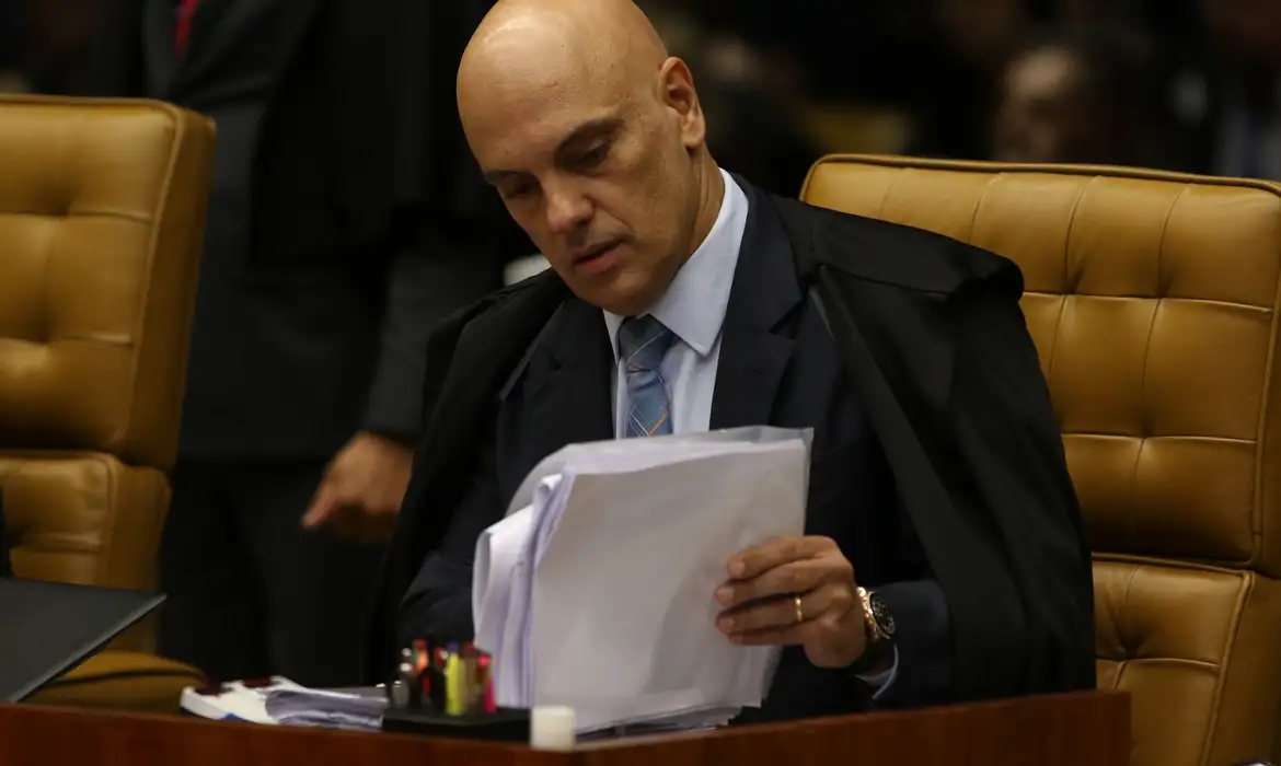 Moraes dá 15 dias para PGR opinar sobre indiciamento de Bolsonaro -  (crédito: EBC)