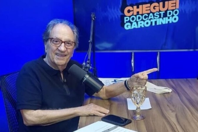 Um dos maiores comunicadores de rádio e televisão do Brasil, aos seus 83 anos, em seu podcast - Foto: Reprodução/Redes Sociais -  (crédito: Foto: Reprodução/Redes Sociais)
