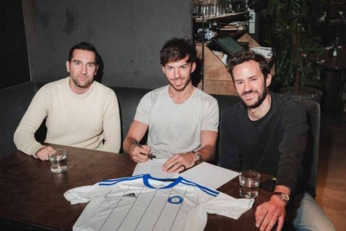 Pierre Gasly celebra terceira colocação no GP da Alemanha, da edição de 2023 da Fórmula 1 -  (crédito: Foto: Simon Wohlfahrt/AFP via Getty Images)