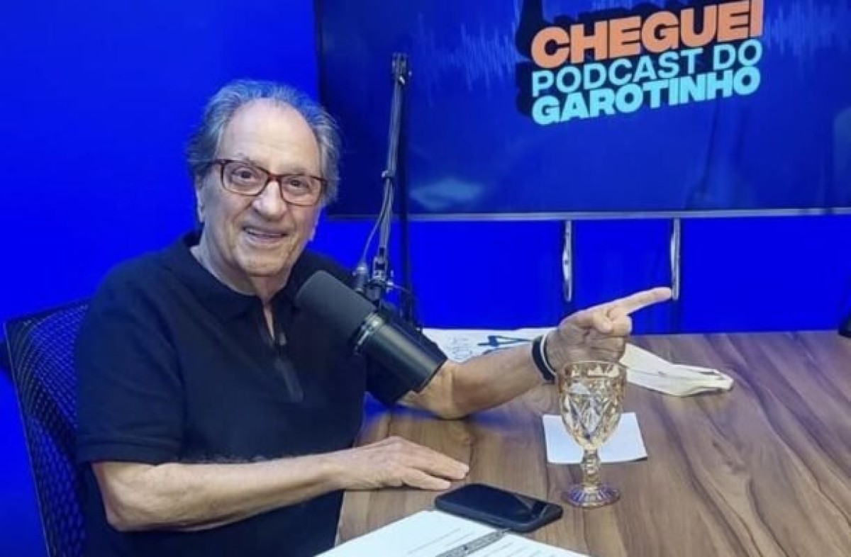José Carlos Araújo, ícone do rádio, é homenageado pelo Governo