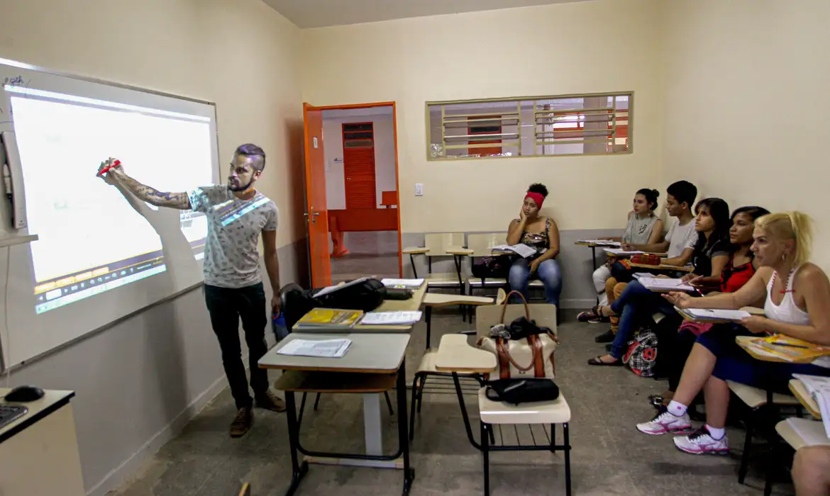 Câmara dos Deputados aprova texto-base do novo ensino médio -  (crédito: EBC)