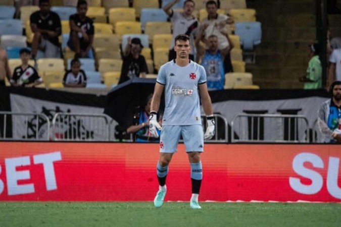 Léo Jardim é o jogador mais imprescindível do Vasco em 2024 - (crédito: Foto: Reprodução / Jogada10) Léo Jardim é o jogador mais imprescindível do Vasco em 2024 - (crédito: Foto: Reprodução / Jogada10)