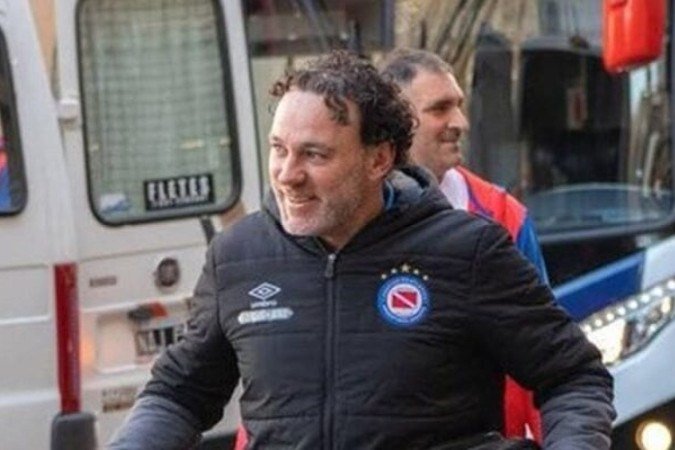 Milito é plano A do Atlético  -  (crédito: Foto: Mauro Pimentel/AFP via Getty Images)