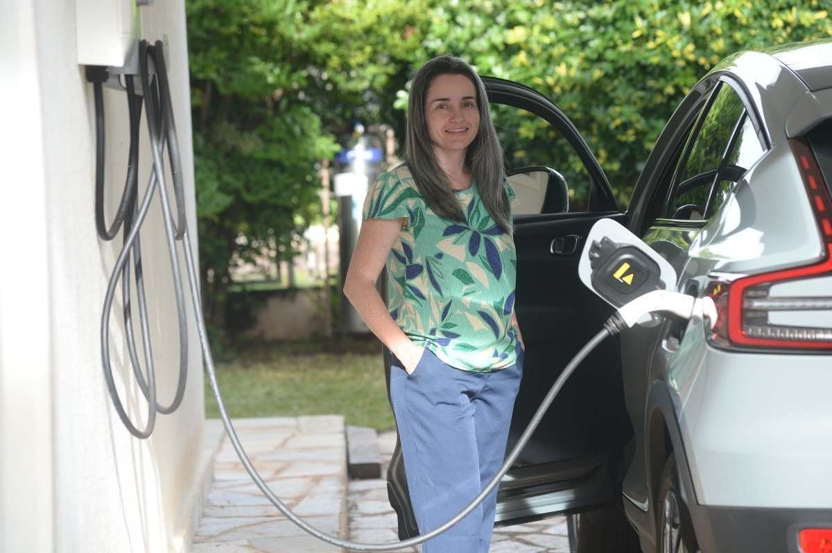 Opção por carros elétricos e híbridos cresce no DF