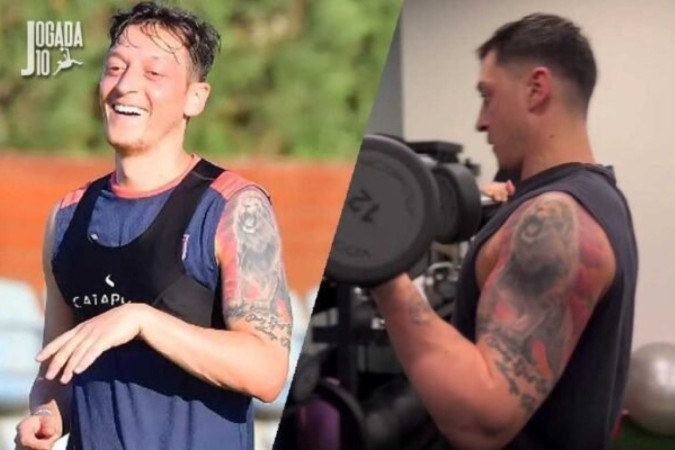 Özil passou a se destacar pela sua evolução física e dedicação a academia após pendurar as chuteiras -  (crédito: Foto: Reprodução)