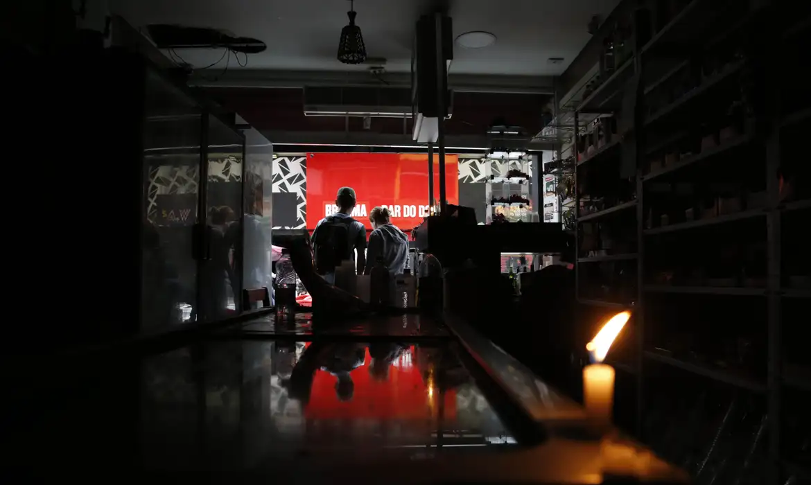 Centro de São Paulo tem quinto dia de apagões em série -  (crédito: EBC)