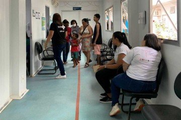 A reportagem do Correio esteve na Unidade Básica de Saúde de Nova Colina, em Sobradinho 1, para acompanhar as pessoas que foram ao local em busca dos imunizantes -  (crédito: Letícia Guedes )