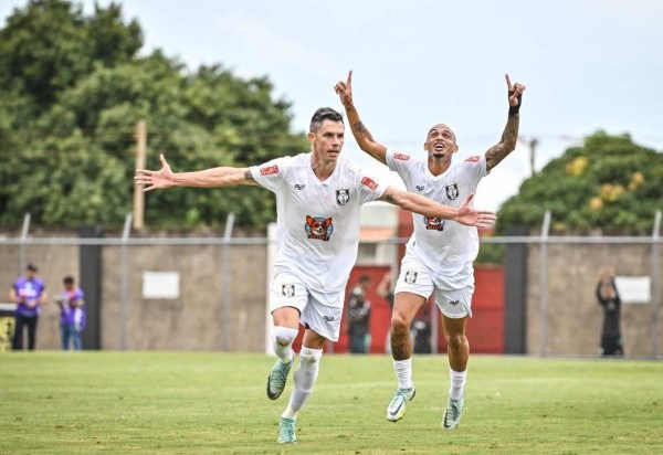 Ueslei Costa/Resenha arranca toco