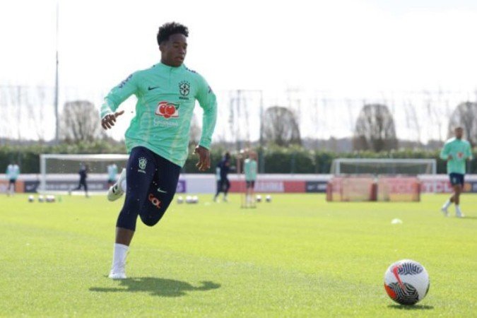Endrick no último treinamento da- Seleção Brasileira em St Albans, neste domingo (24) - (crédito: - Foto: Rafael Ribeiro/CBF) Endrick no último treinamento da- Seleção Brasileira em St Albans, neste domingo (24) - (crédito: - Foto: Rafael Ribeiro/CBF)