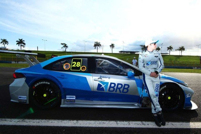 Enzo Elias está na segunda temporada como titular na Stock Car e mira competir no top-10 da categoria em 2024