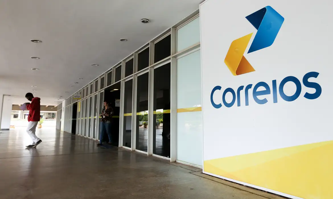 Correios atenderão a serviços da Caixa, como seguro-desemprego e FGTS -  (crédito: EBC)