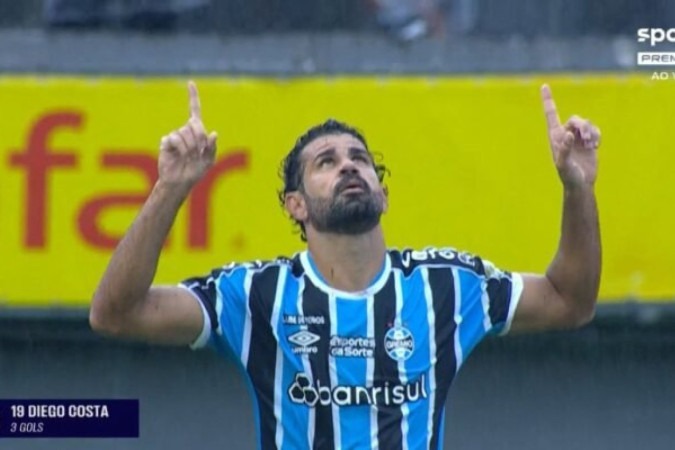 Grêmio abriu 3 a 0, tomou dois gols no segundo tempo, mas está na final do Gauchão -  (crédito: Foto: Vitor Soccol/S.E.R. Caxias)