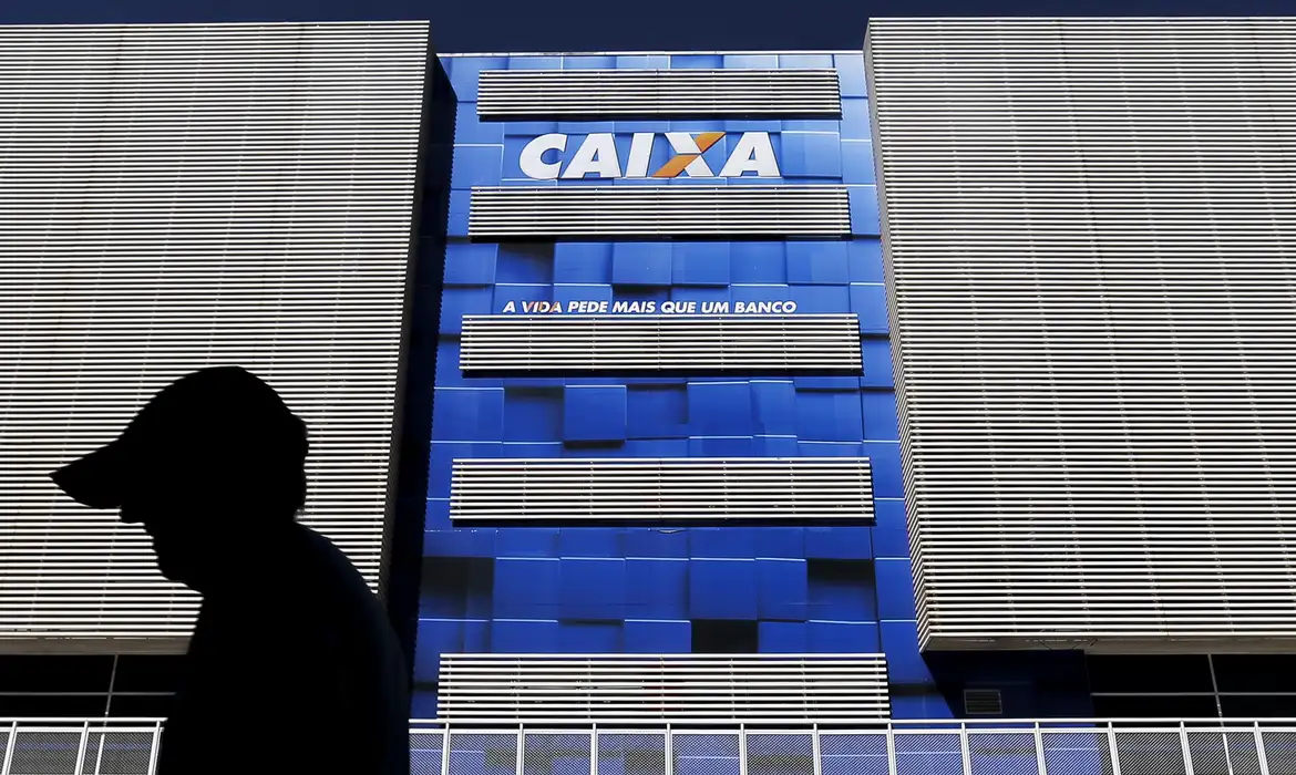 Concurso Caixa: taxa de inscrição deve ser paga até 5 de abril -  (crédito: EBC)