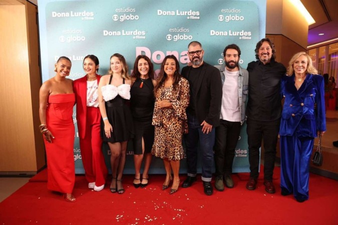 
Elenco na pré-estreia de ’Dona Lurdes — O Filme’ -  (crédito: Lucas Teixeira/TV Globo)