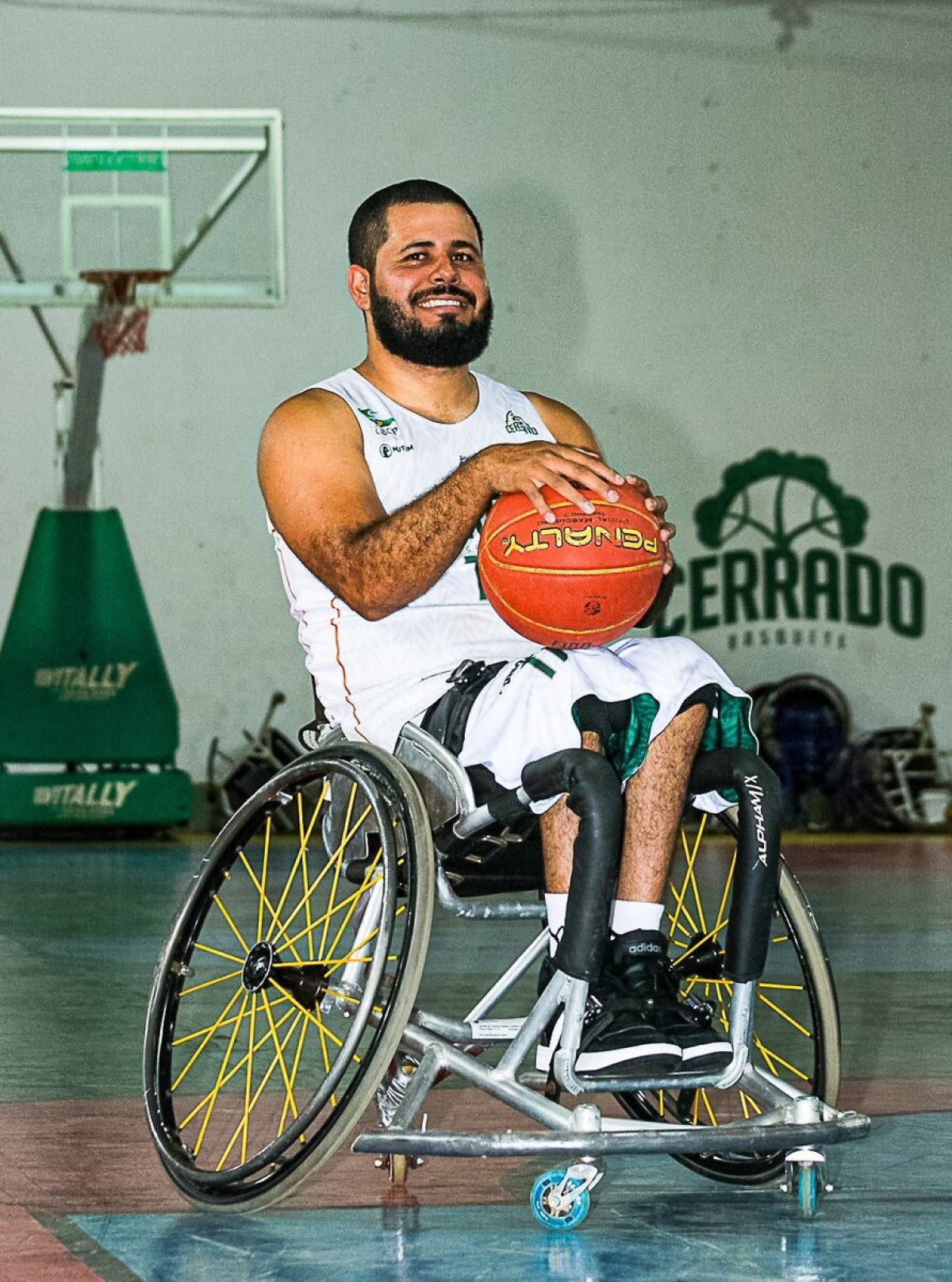  27/03/2024 Crédito: Kayo Magalhães/CB. Revista.  Jogador de Basquete. Na Foto Alan.