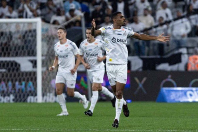 Santos venceu o Bragantino e vai disputar a final do Campeonato Paulista -  (crédito: Foto: Divulgação/Santos)