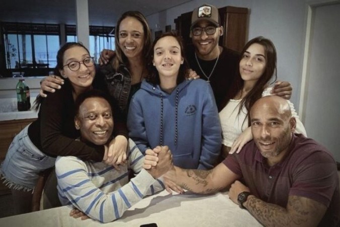 Filhos de Pelé reunidos - Foto: Reprodução/Instagram -  (crédito: Foto: Reprodução/Instagram)