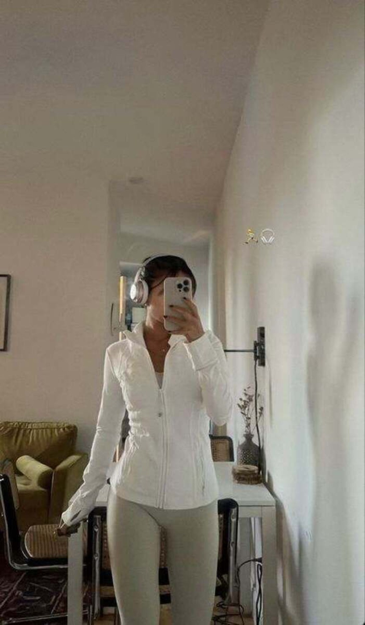 A combinação do corta vento com calça legging é ideal para corridas noturnas e em dias frios. 