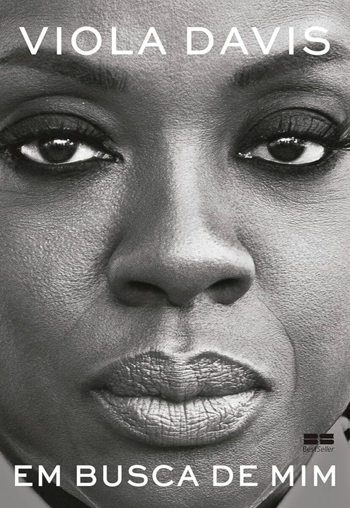 Viola Davis revela infância de extrema pobreza em autobiografia