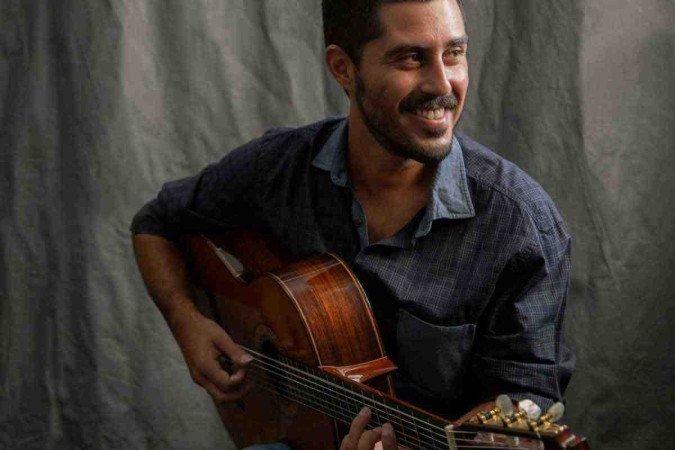 Bernardo Diniz lança o primeiro álbum solo, 