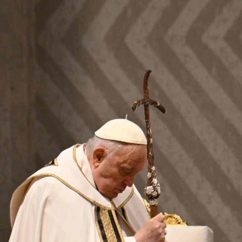  Pope Francis presides the Chrism mass for Maundy Thursday at St Peter's Basilica, in the Vatican on March 28, 2024. (Photo by Alberto PIZZOLI / AFP)
       -  (crédito: Alberto PIZZOLI/AFP)