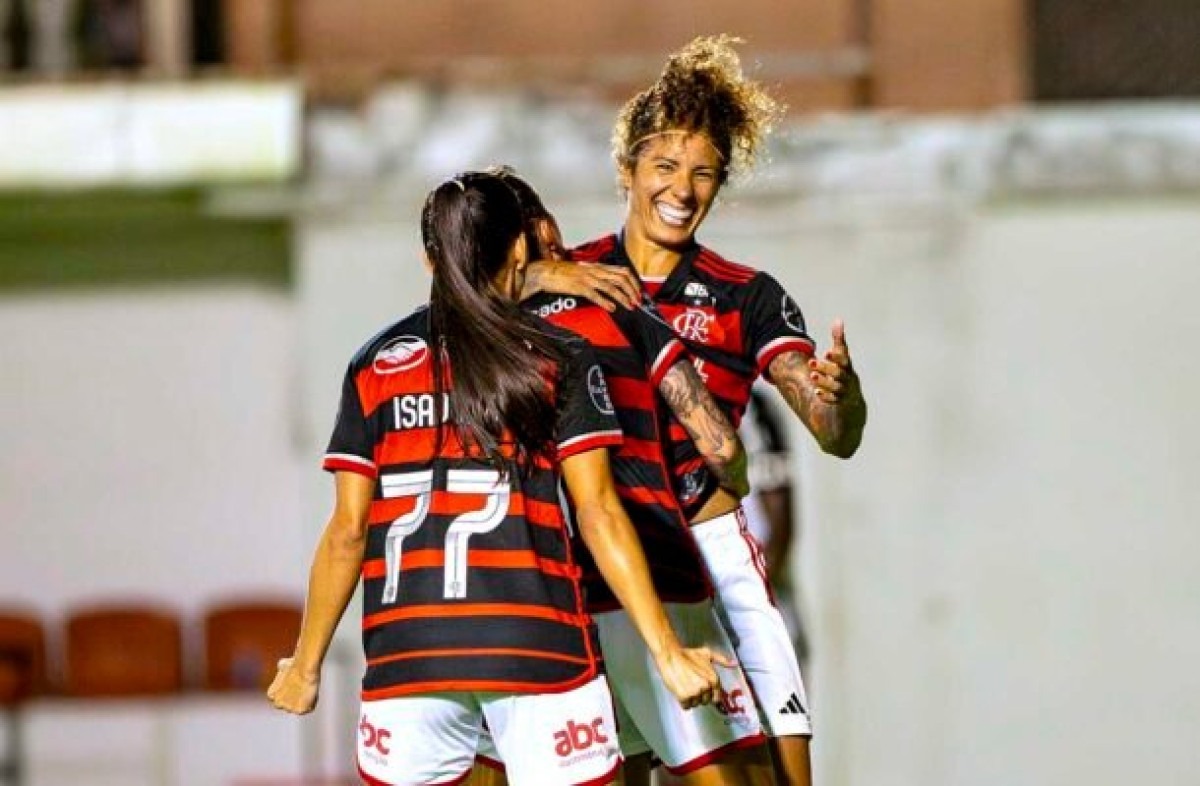 Cristiane faz os três gols na 1ª vitória do Fla no Brasileiro Feminino