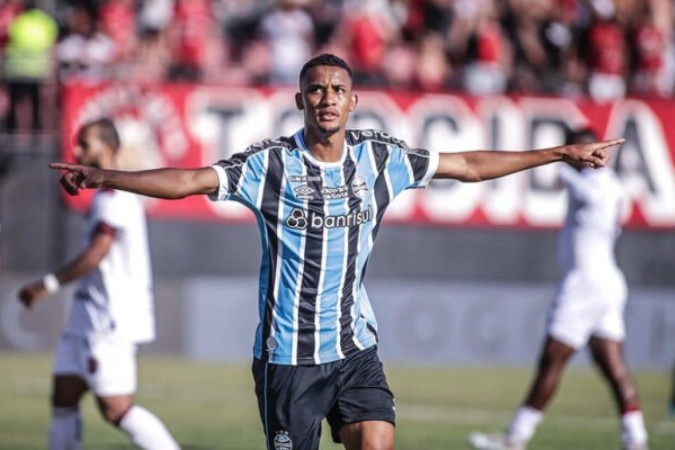 André atuou pelo Grêmio em 12 partidas, com dois gols e três assistências nesta temporada -  (crédito: Foto: Lucas Uebel / Grêmio)