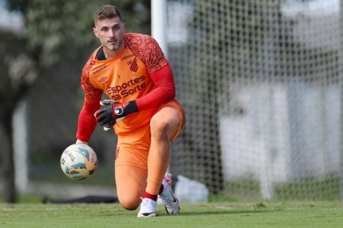 Maringá recebe o Athletico no primeiro jogo das finais do Campeonato Paranaense -  (crédito: Foto: Divulgação @brroaraujo/Maringa FC)